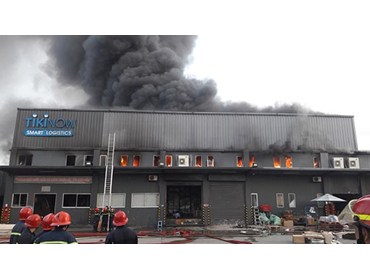 [31/03/2020- TP. HCM]Cháy kho hàng Công ty Cổ phần Kho vận Khang Minh Hy